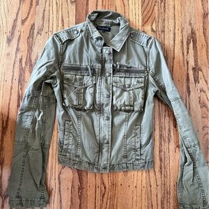 Cropped cargo jacket from Aritzia